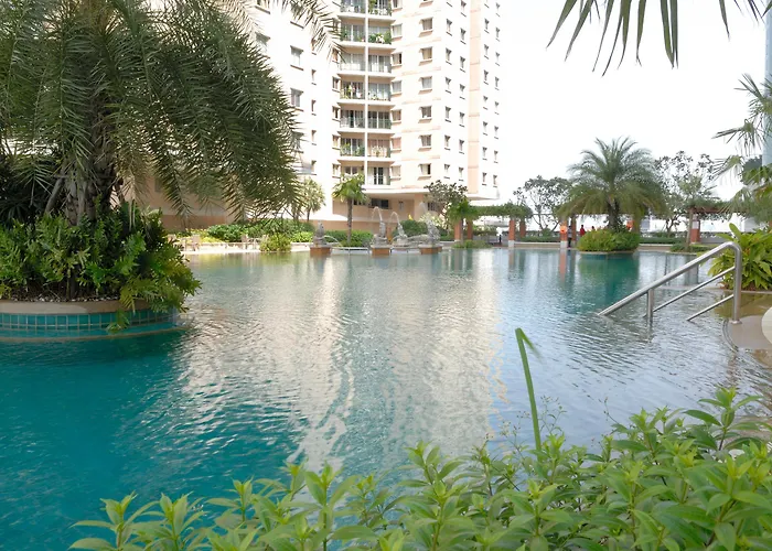 Hotel The Narathiwas & Sathorn