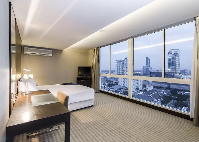 The Narathiwas & Sathorn 4* Bangkok