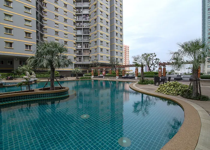 The Narathiwas & Sathorn 4*