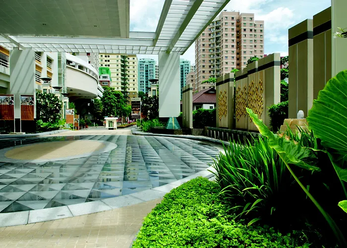 Hotel The Narathiwas & Sathorn