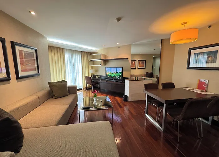 Hotel The Narathiwas & Sathorn 4*