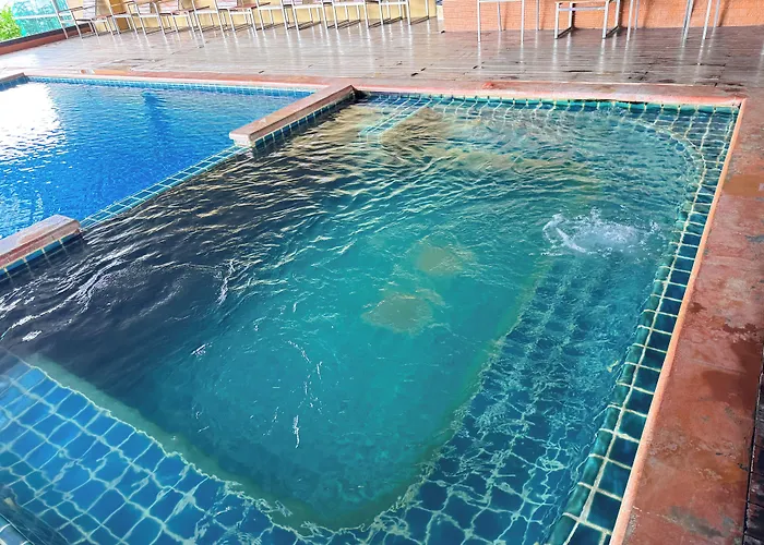 Hotel The Narathiwas & Sathorn