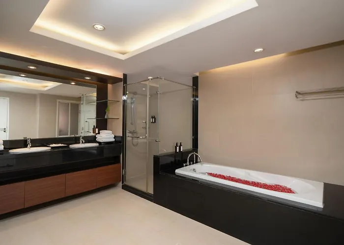 The Narathiwas & Sathorn 4* Bangkok